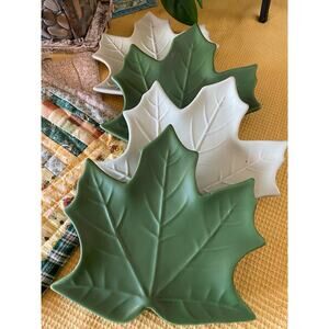 IQ Accessories Set of 4 Maple Leaf Stoneware Plates Two Shades of Green Fall